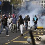 Los ultras nacionalistas atacaron a la Policía