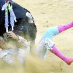 Cogida para Ruiz y nuevo éxito de El Juli con un buen Jandilla