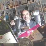 «Comer en la barra sale más económico»