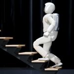 Los robots «aprenden» a recuperarse de sus «heridas»