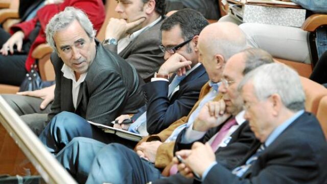 Los alcaldes de Leganés, Alcorcón, Parla, Aranjuez, Fuenlabrada y Getafe ocuparon la tribuna de invitados