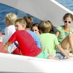 Paseo en alta mar con los nietos de los Reyes