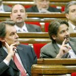 CiU se despide del curso político denunciando que el tripartito ha organizado una «caza de brujas» contra los nacionalistas