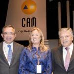 La directora de CAM, María Dolores Amorós, en la asamblea