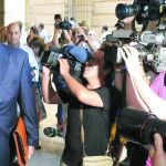 El ex interventor de la Junta Manuel Gómez Martínez a su llegada a los juzgados de Sevilla en 2013