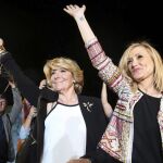 Las candidatas del PP a la Comunidad y el Ayuntamiento de Madrid, Cristina Cifuentes (d) y Esperanza Aguirre (i), abren la campaña electoral en un acto en los Jardines de Cecilio Rodríguez (Retiro).