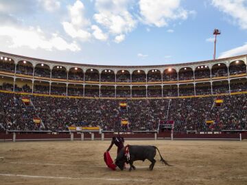 Lleno absoluto en la plaza de toros de Las Ventas
