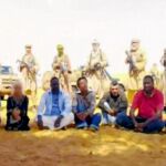 Al Qaida difundió imágenes de los rehenes franceses, trabajadores de la empresa nuclear Areva, en el mes de septiembre