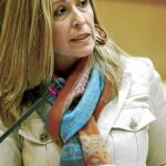 Trinidad Jiménez informó al diputado de IU cuatro días antes que a los otros grupos