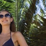 Las gafas de sol deben bloquear, como mínimo, el 99% de la radiación ultravioleta A, B