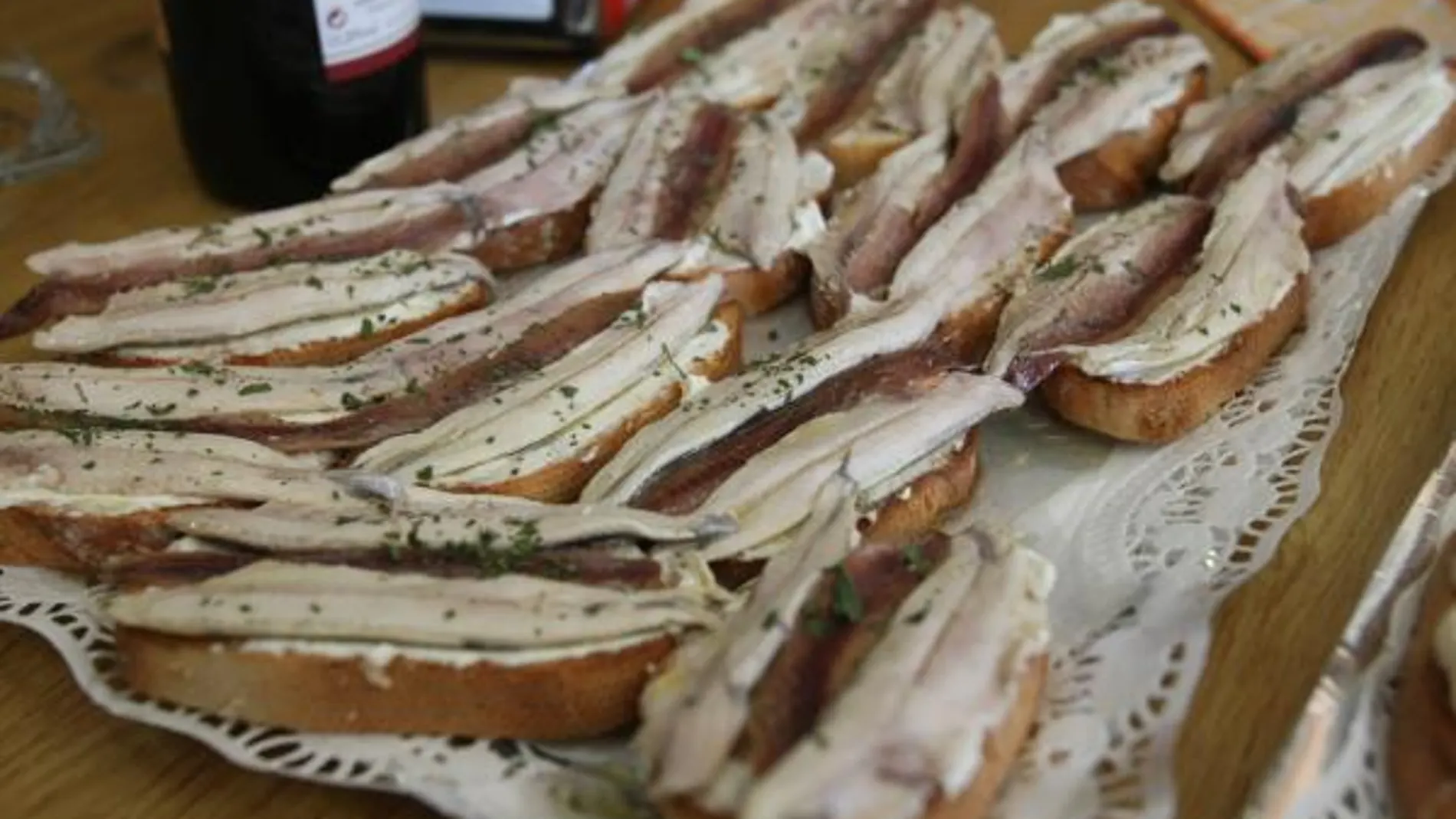 Es imprescindible congelar previamente los boquerones antes de su consumo