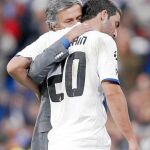 Mourinho cree que era un secreto a voces que Higuaín tendría que operarse, lo que el club no comparte