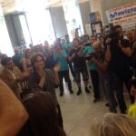 Ada Colau en el centro ocupado de Movistar