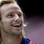 Rakitic: «Aquí hay que llegar con una sonrisa y salir con otra más grande»