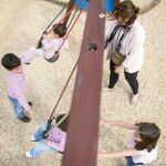 Ayuda a las familias numerosas, monoparentales y a las embarazadas, claves