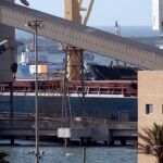 El 'Rachel Corrie' llega al puerto de Ashdod escoltado por dos lanchas israelíes