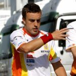 Alonso, otra vez al límite y por los pelos