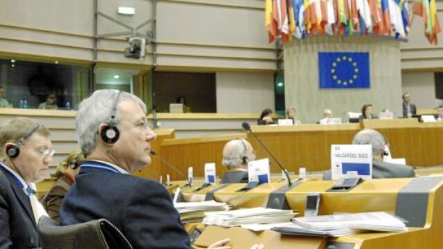 Bruselas defiende el plan del Corredor Mediterráneo propuesto por Valcárcel