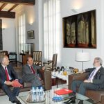 El rector y el presidente del Banco Santander, ayer durante la reunión