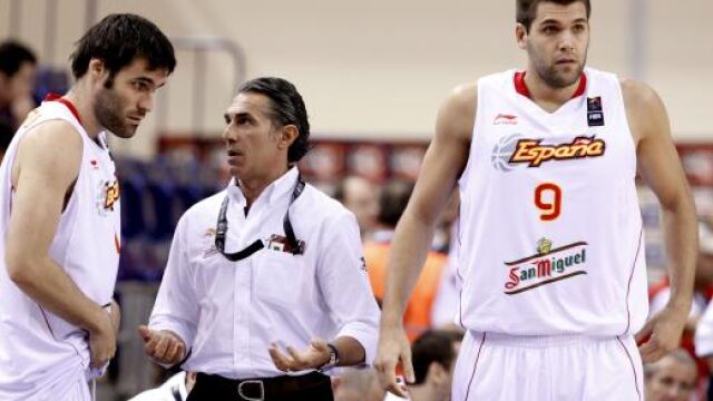 Felipe Reyes realiza un viaje fugaz a Madrid para tratar su maltrecho cuello