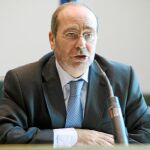 Multa y suspensión de cargo público