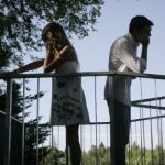 Una pareja de espaldas