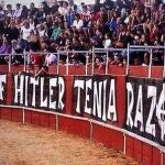 Pintada en la plaza de toros de Pinto