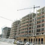 Imagen de archivo de viviendas de VPO en construcción