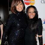 La hija en coma de Whitney Houston tendrá como tutores a su padre y a su tía