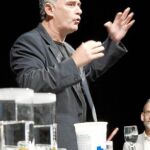 Adrià descubrió a los alumnos los secretos de la técnica de la esferificación