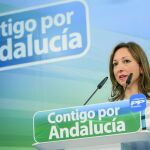 Patricia Navarro, ayer en la sede regional del Partido Popular