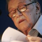 Un whisky con limón para recordar a Benedetti
