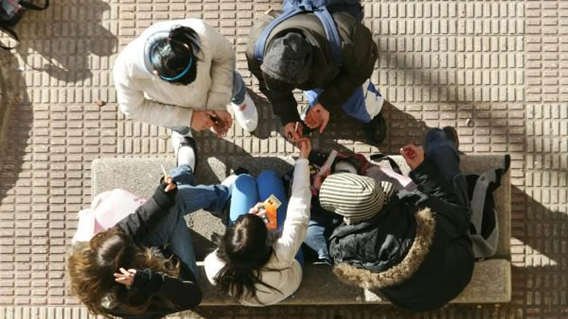 El consumo de alcohol en España crece casi un 15% y el de cannabis se duplica