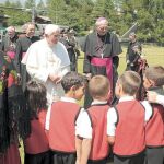 Benedicto XVI, de vacaciones en la montaña, trabajará los domingos