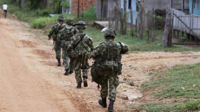 Soldados colombianos en La Macarena tras la detención de Mono Jojoy