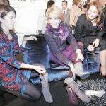 La presidenta de la Comunidad de Madrid, con la alcaldesa de Elda