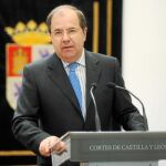 El presidente de Castilla y León, Juan Vicente Herrera, valora las medidas contra la crisis del Gobierno