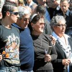 La familia, destrozada, daba ayer su último adiós a Miguel Jorge Piñeiro