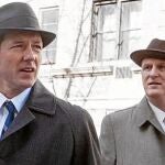 «PUBLIC MORALS» Alicientes: Algunos cinéfilos se acordarán de su creador y protagonista, Edward Burns, a quien incluso se le llegó a comparar con Woody Allen. Esta ficción viene avalada por Steven Spielberg. Incógnitas: Puede que su argumento –un policía que se mueve entre la honestidad y la corrupción– esté ya un poco trillado.