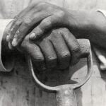 «Manos de campesino con pala», una fotografía de 1927