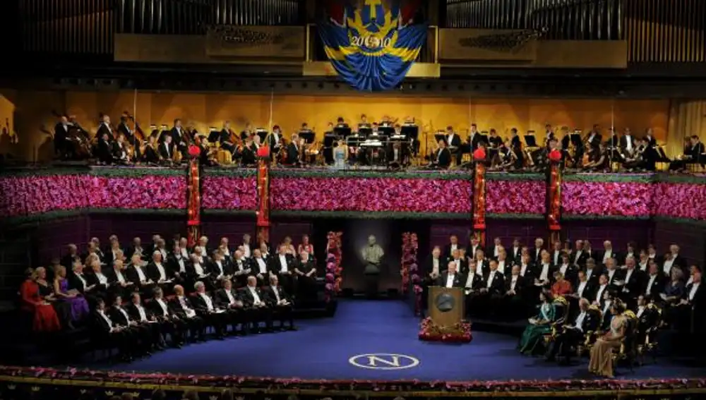 Vista general de la ceremonia de entrega de los Premios Nobel celebrada en la Sala de Conciertos de Estocolmo