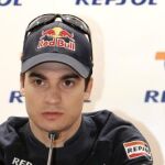 Pedrosa sólo quiere pensar en la carrera y no en la operación en la que le van a quitar la placa que le dejaba sin fuerza en el brazo izquierdo