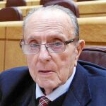 Problemas respiratorios empeoran el estado de salud de Manuel Fraga