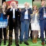 Espadas –2º por la derecha–, junto a Blanco, Griñán y Torres, entre otros