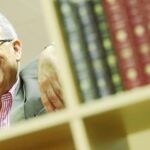 El historiador, catedrático en la UNED, afirma que «han mantenido con vida un conflicto sin dar una solución»