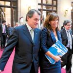 CiU aprueba los presupuestos que acreditan los recortes gracias al PP