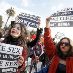 Numerosas italianas se unieron por la dignidad de la mujer
