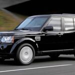 La carrocería exterior es similar al resto de las versiones del Discovery, pero su motor y carrocería han sido modificados para su función.