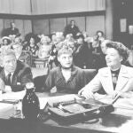 Tracy y Hepburn protagonizaron «La costilla de Adán», una comedia sobre un matrimonio que se enfrenta laboralmente en un juicio