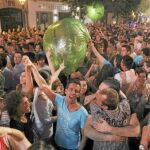 Los conciertos de la plaza de Chueca de este año sólo podían escucharse a través de auriculares